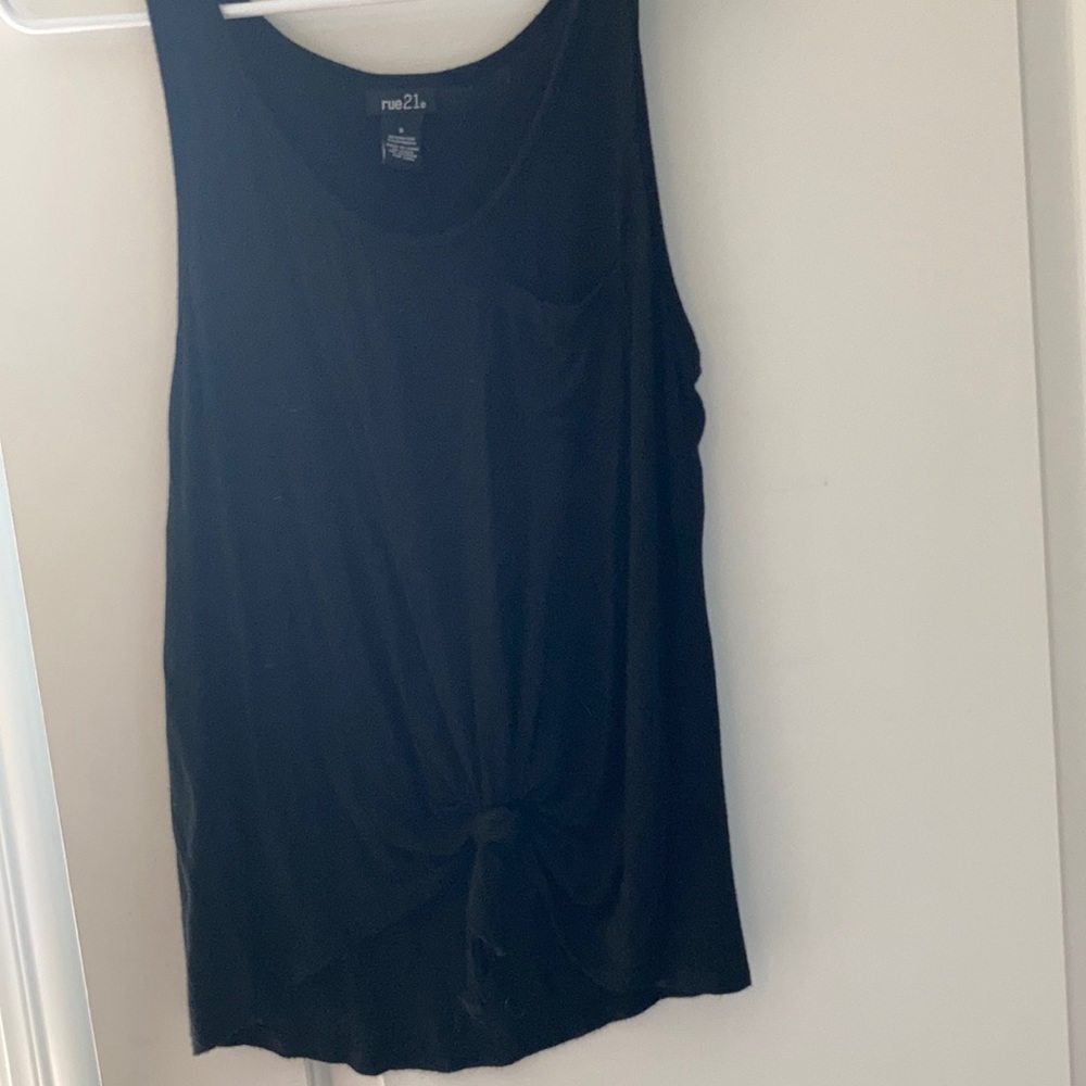 Black Rue 21 Tank Top w Tie Bottom
